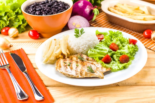 Makan nasi