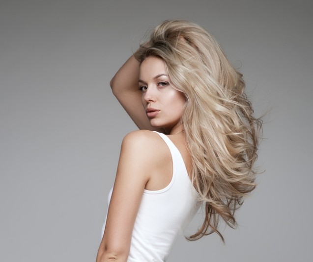 Warna cat rambut ash blonde