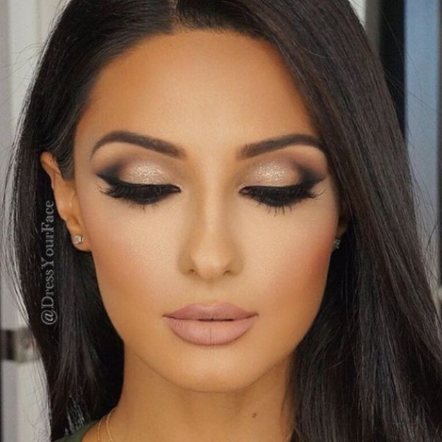 Nude lipstick