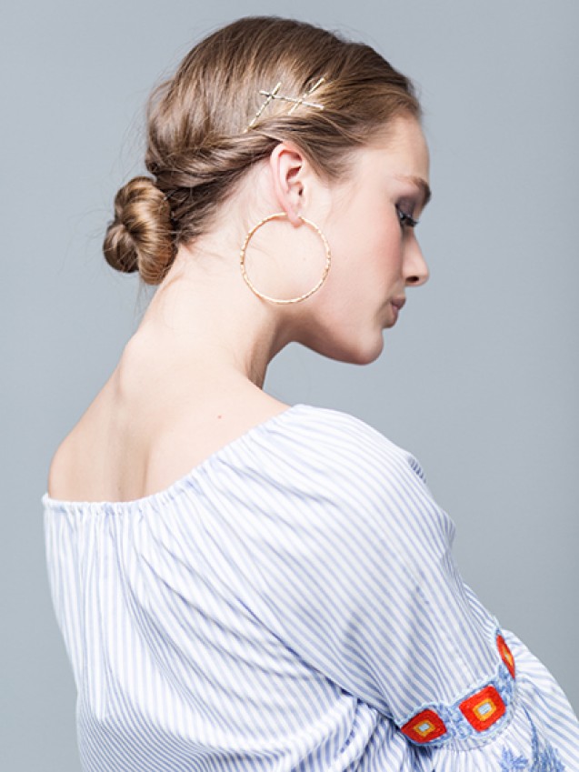 Twist bun