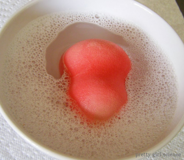 Beauty blender dip